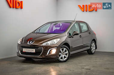 Хэтчбек Peugeot 308 2011 в Киеве