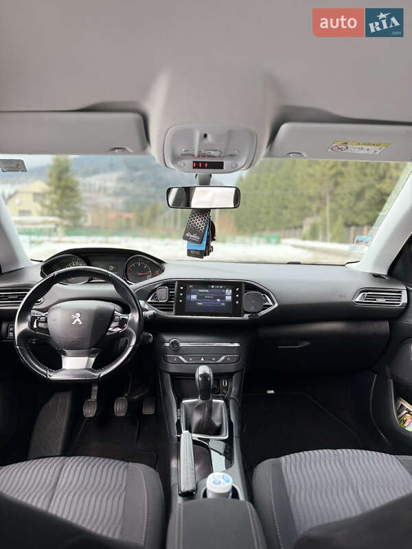 Универсал Peugeot 308 2016 в Ивано-Франковске