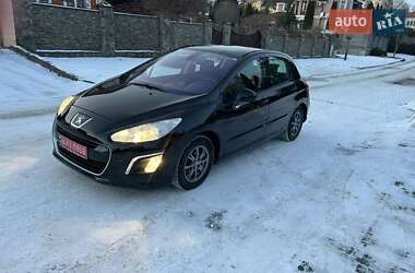Хэтчбек Peugeot 308 2013 в Ровно