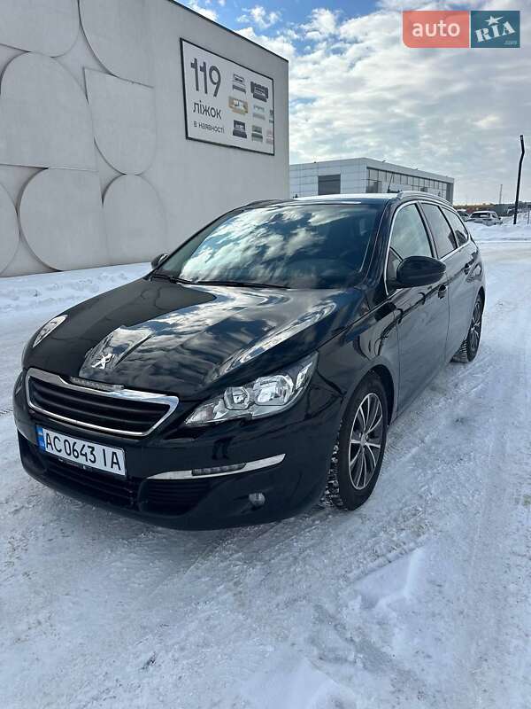 Универсал Peugeot 308 2015 в Луцке