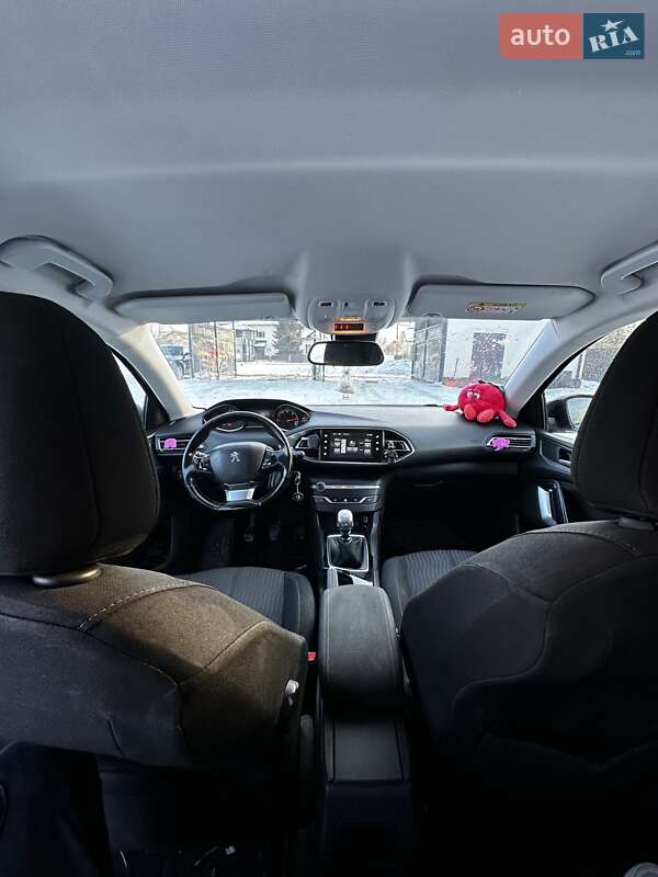 Универсал Peugeot 308 2015 в Ивано-Франковске фото 16 Универсал Peugeot 308 2015 в Ивано-Франковске