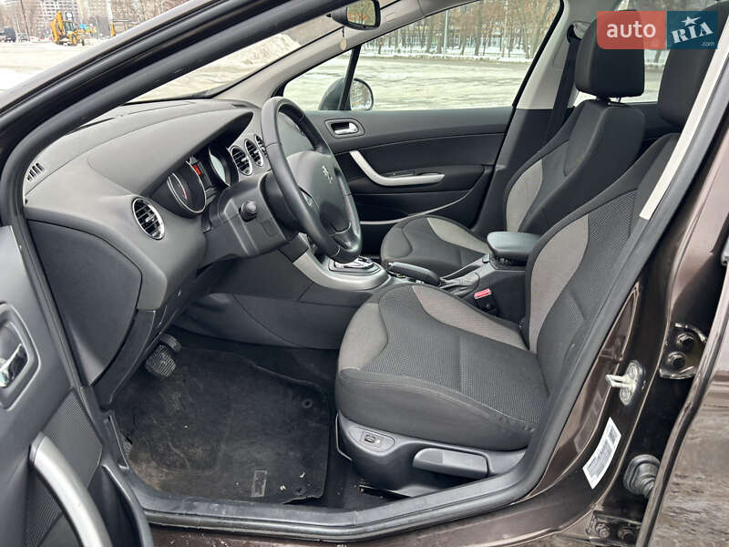 Универсал Peugeot 308 2012 в Киеве