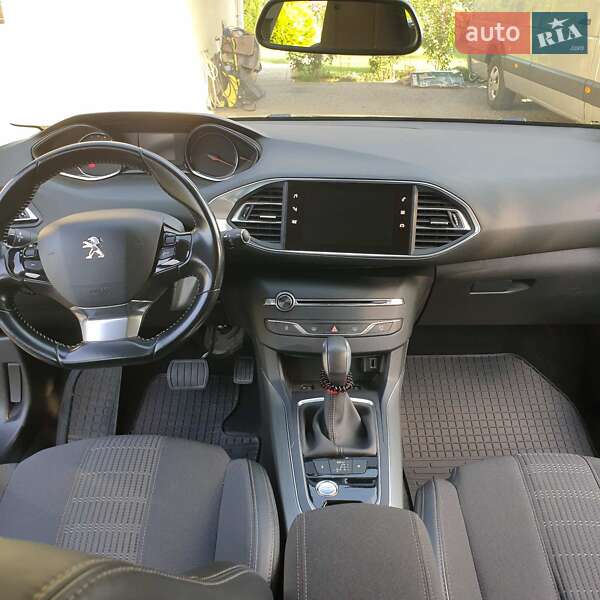 Универсал Peugeot 308 2017 в Луцке