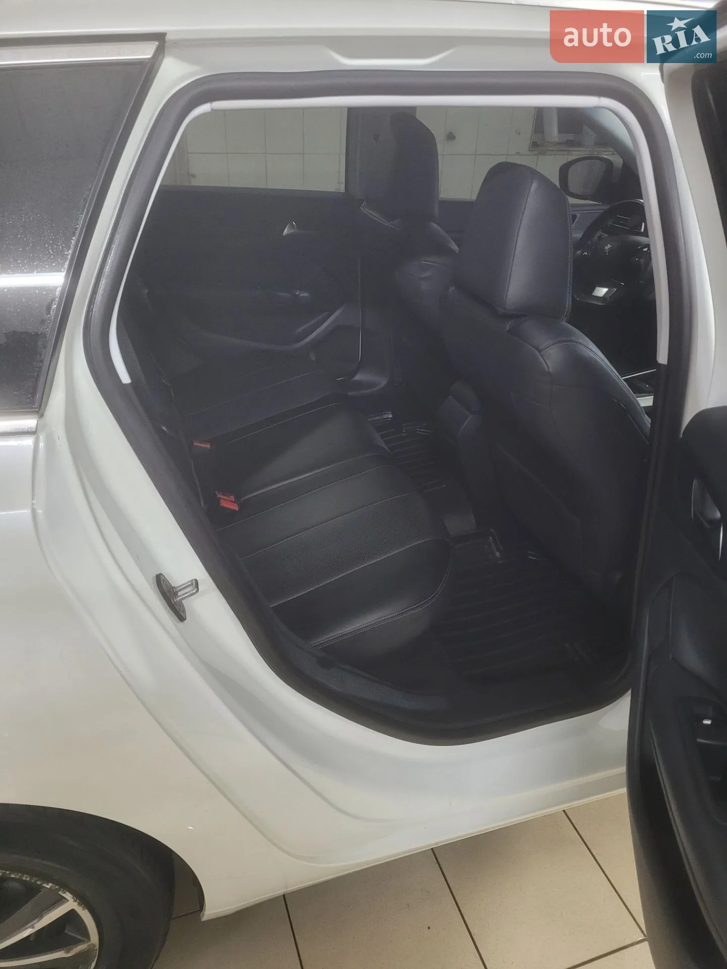 2014 Peugeot 308 - мініатюра 16