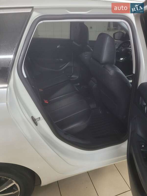Универсал Peugeot 308 2014 в Киеве