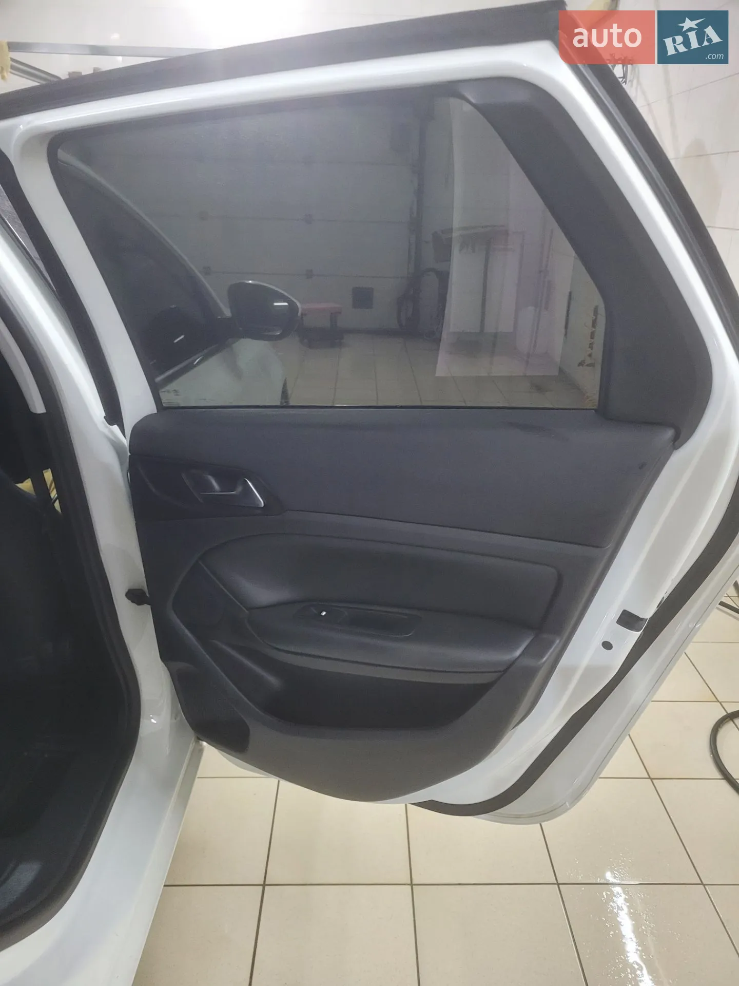 2014 Peugeot 308 - мініатюра 15