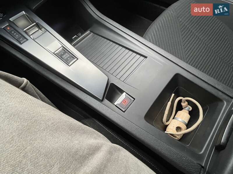 Хэтчбек Peugeot 308 2023 в Броварах