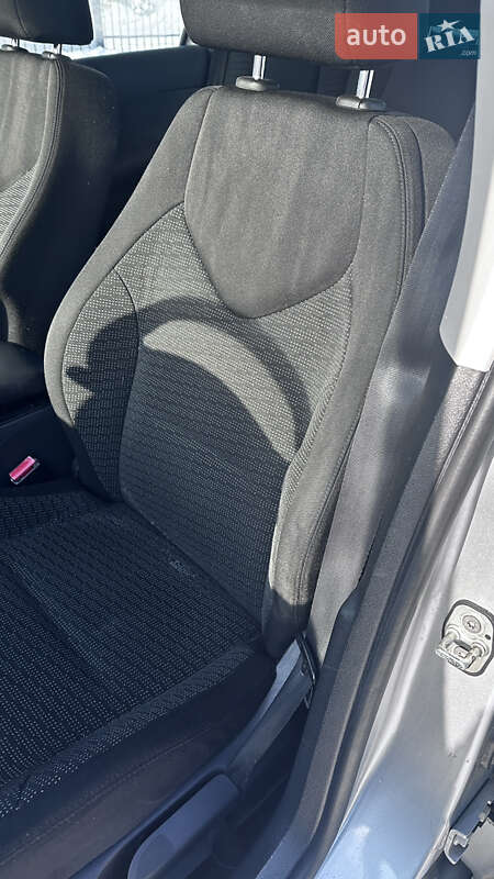 Хэтчбек Peugeot 308 2010 в Киеве