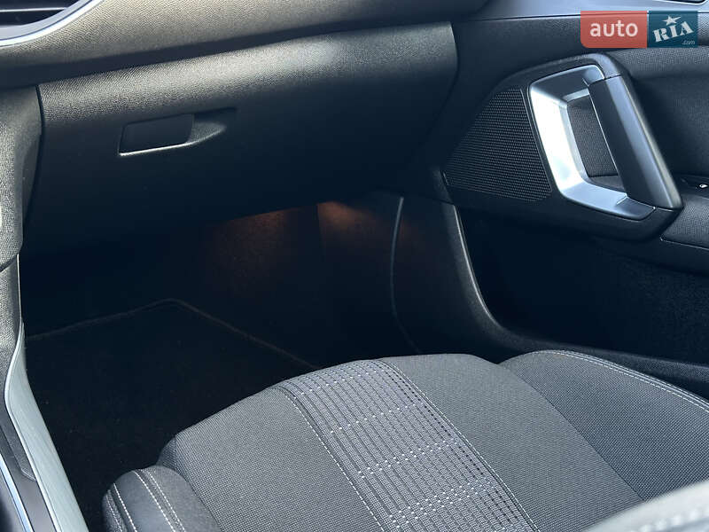 Универсал Peugeot 308 2020 в Львове