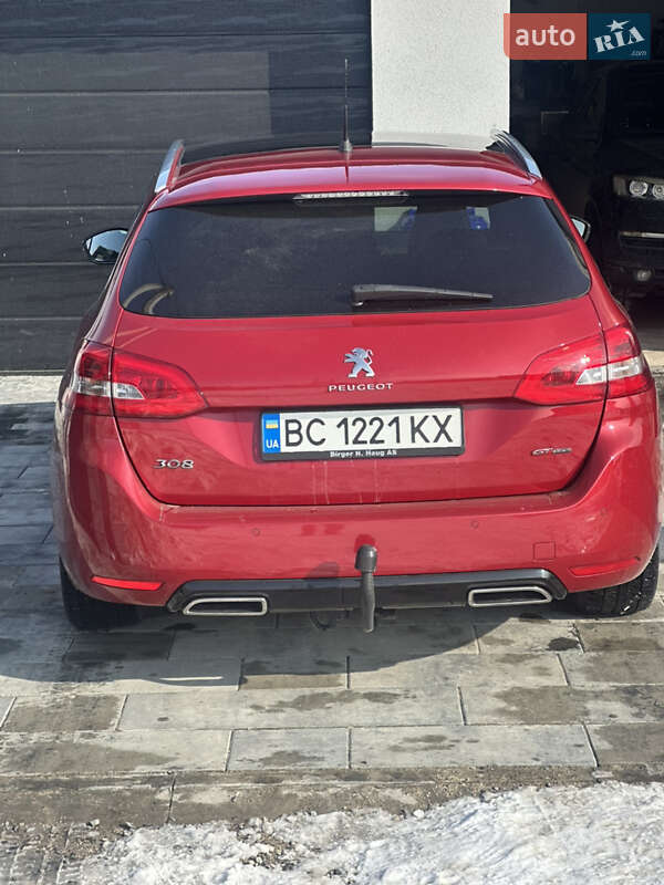 Универсал Peugeot 308 2015 в Львове