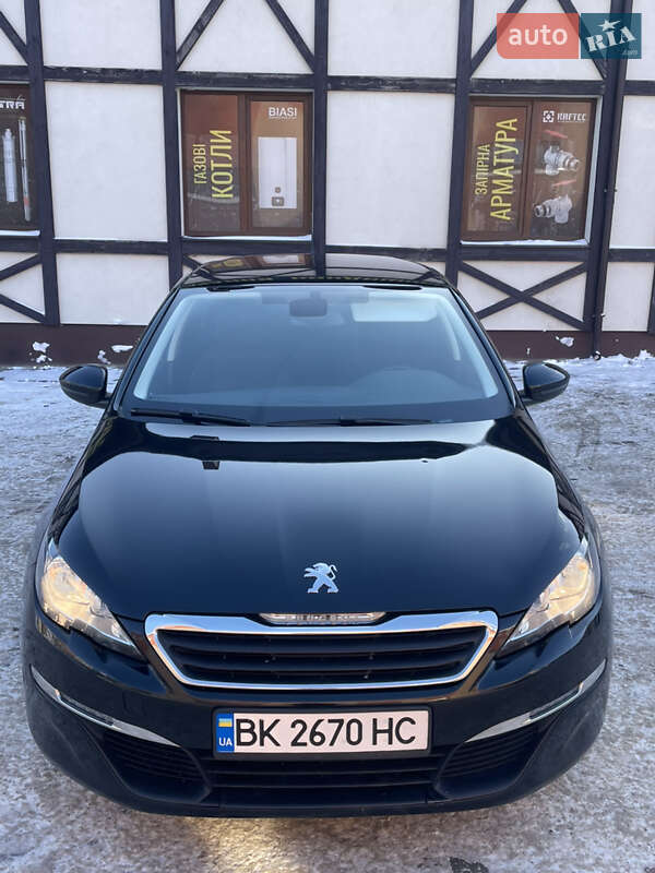 Универсал Peugeot 308 2015 в Сарнах