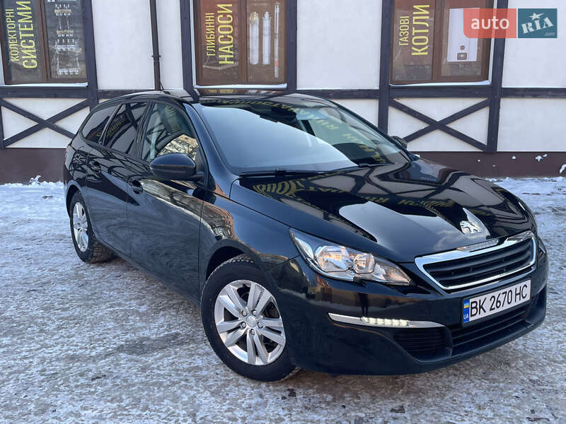 Универсал Peugeot 308 2015 в Сарнах