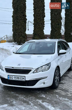 Універсал Peugeot 308 2015 в Чорткові