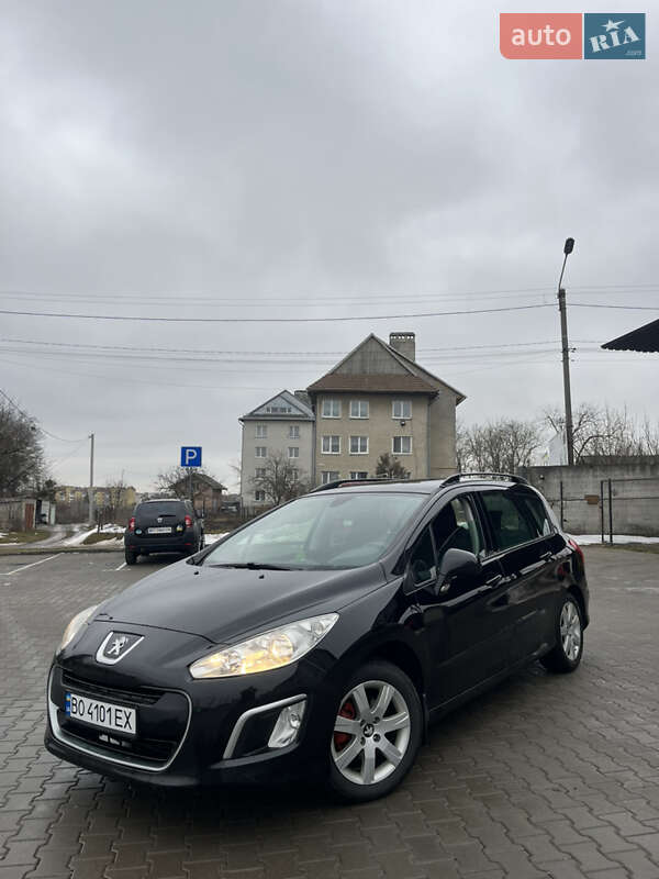 Универсал Peugeot 308 2011 в Ивано-Франковске