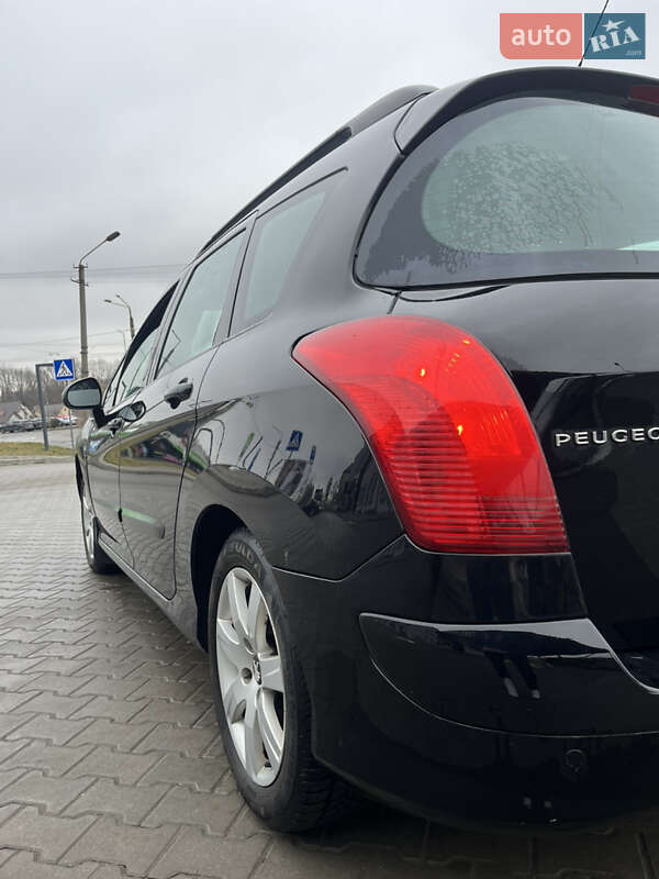 Универсал Peugeot 308 2011 в Ивано-Франковске