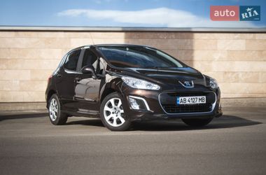 Хэтчбек Peugeot 308 2012 в Киеве