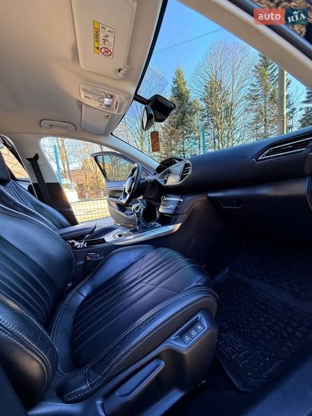 Универсал Peugeot 308 2015 в Трускавце