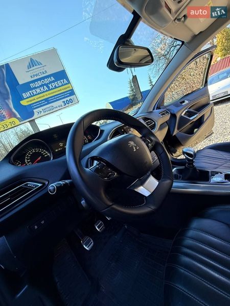 Универсал Peugeot 308 2015 в Трускавце