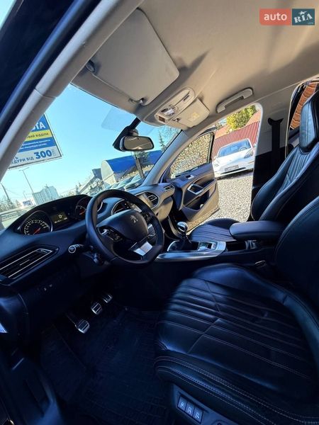 Универсал Peugeot 308 2015 в Трускавце