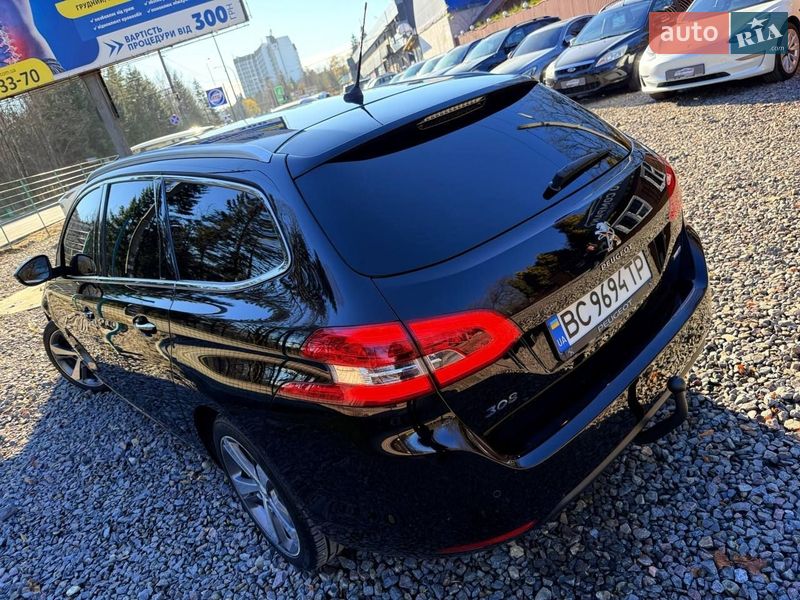 Универсал Peugeot 308 2015 в Трускавце