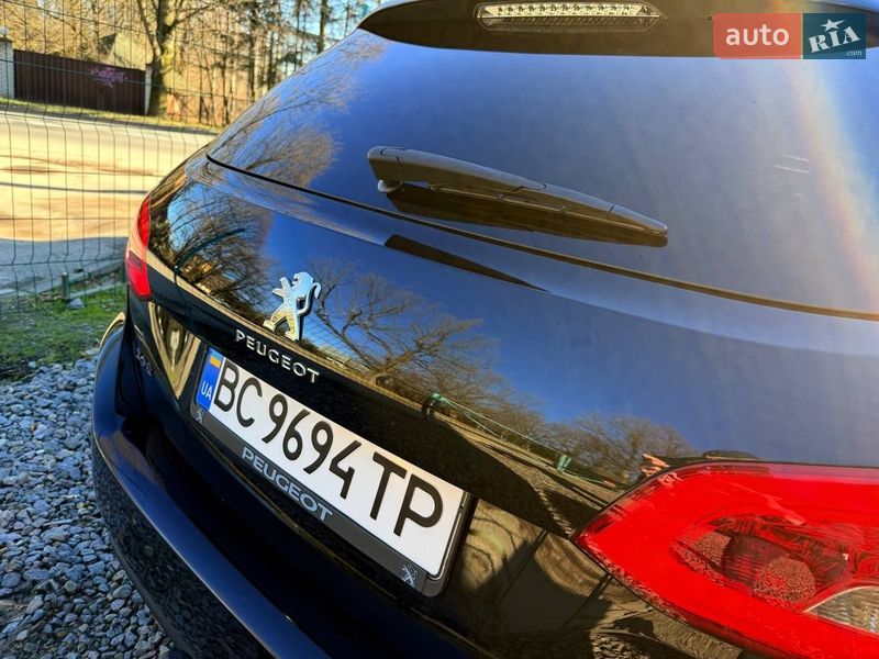 Универсал Peugeot 308 2015 в Трускавце