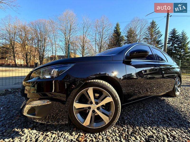 Универсал Peugeot 308 2015 в Трускавце