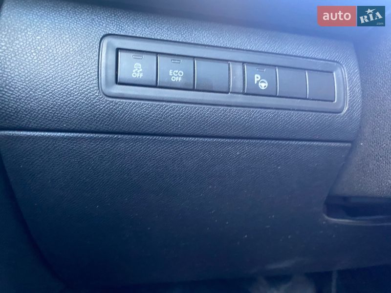 Универсал Peugeot 308 2017 в Львове