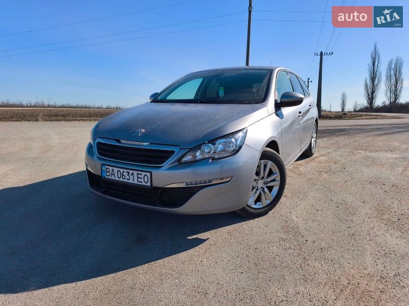 Универсал Peugeot 308 2015 в Компанеевке