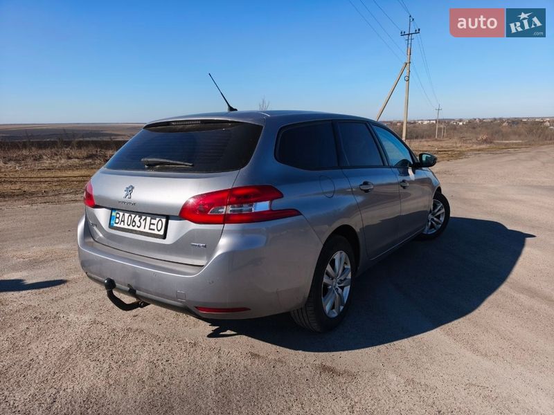 Универсал Peugeot 308 2015 в Компанеевке
