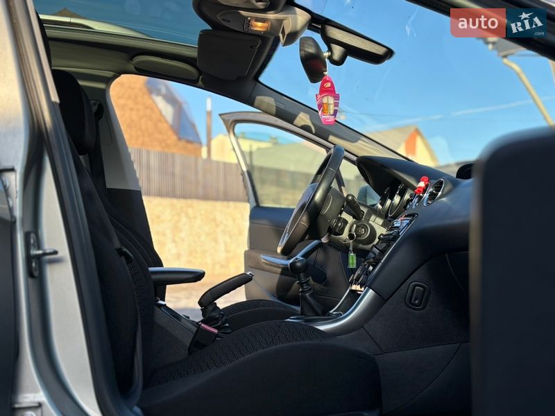 Универсал Peugeot 308 2011 в Тернополе