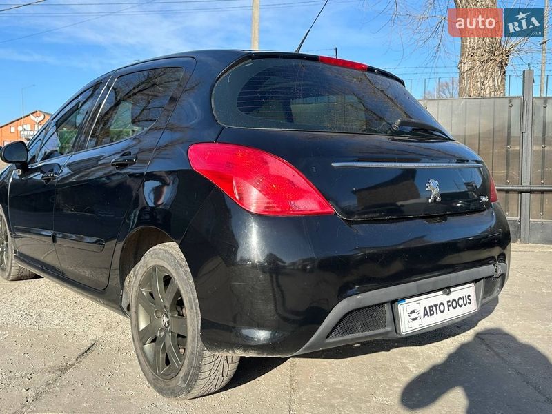 Хэтчбек Peugeot 308 2012 в Киеве