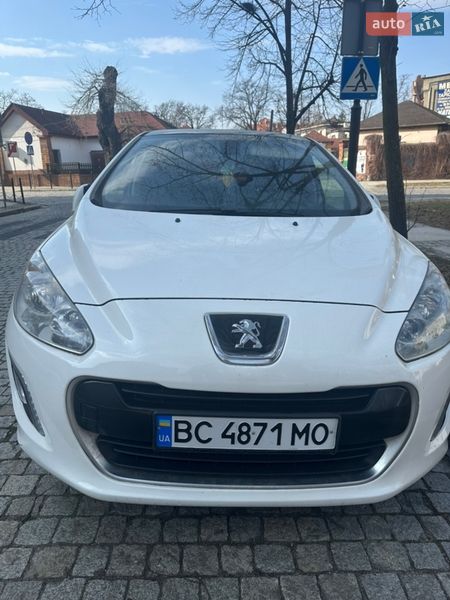 Хэтчбек Peugeot 308 2012 в Львове
