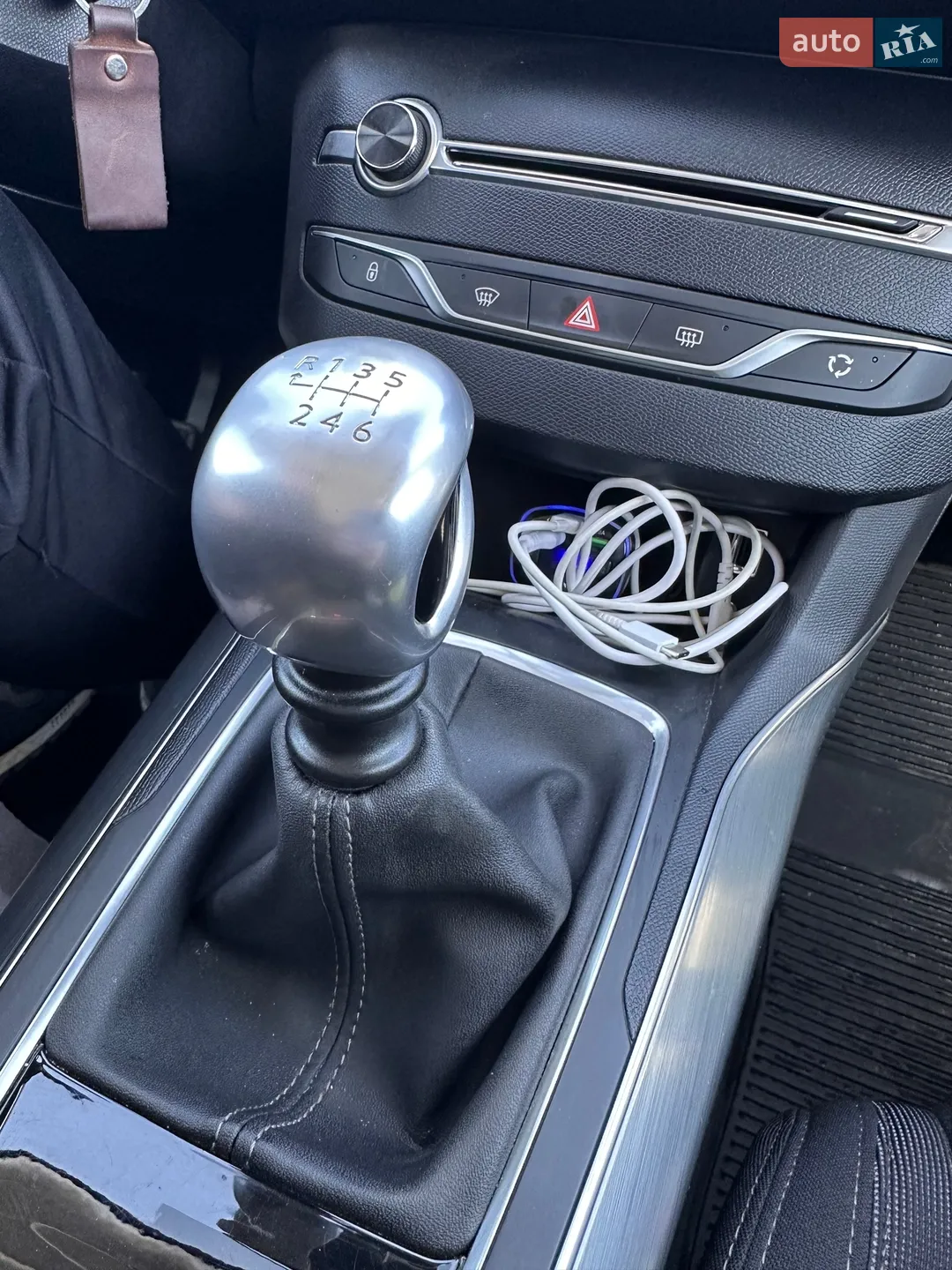 2015 Peugeot 308 - мініатюра 12