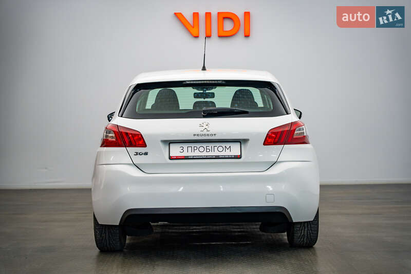 Хэтчбек Peugeot 308 2017 в Киеве