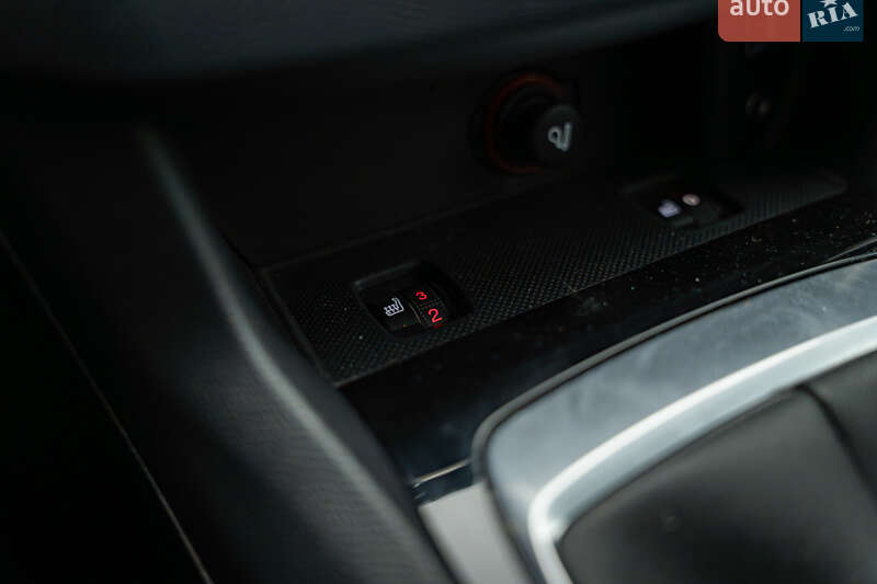 Хэтчбек Peugeot 308 2017 в Киеве