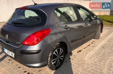 Хэтчбек Peugeot 308 2008 в Львове