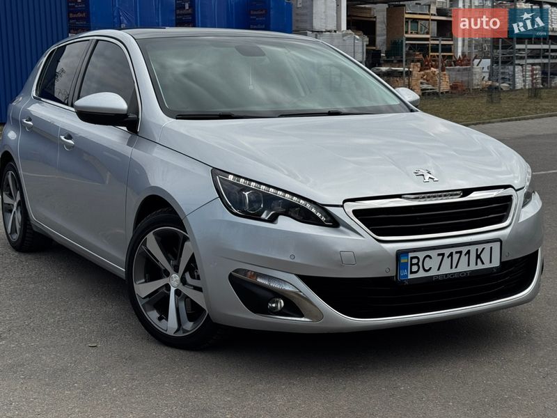 Хетчбек Peugeot 308 2014 в Дрогобичі