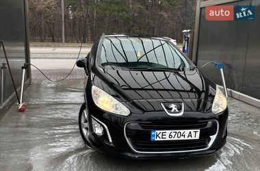 Хетчбек Peugeot 308 2011 в Дніпрі
