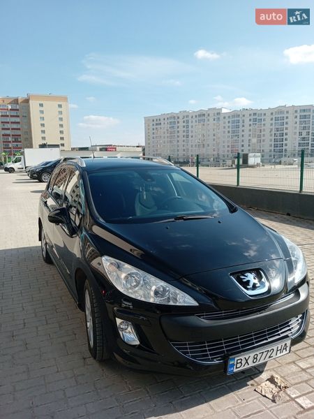 Универсал Peugeot 308 2010 в Хмельницком