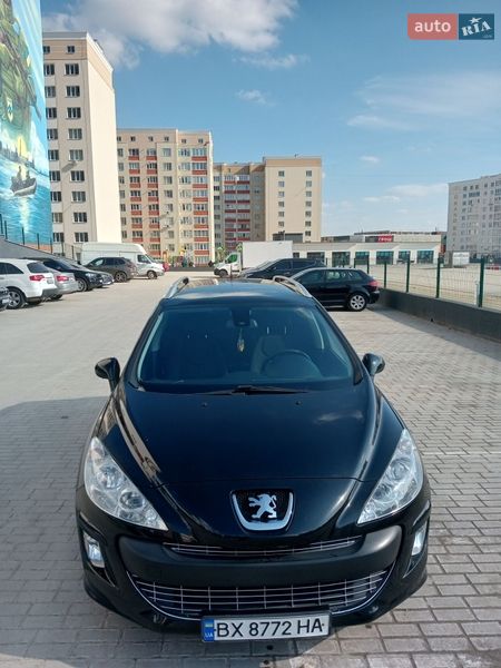 Универсал Peugeot 308 2010 в Хмельницком