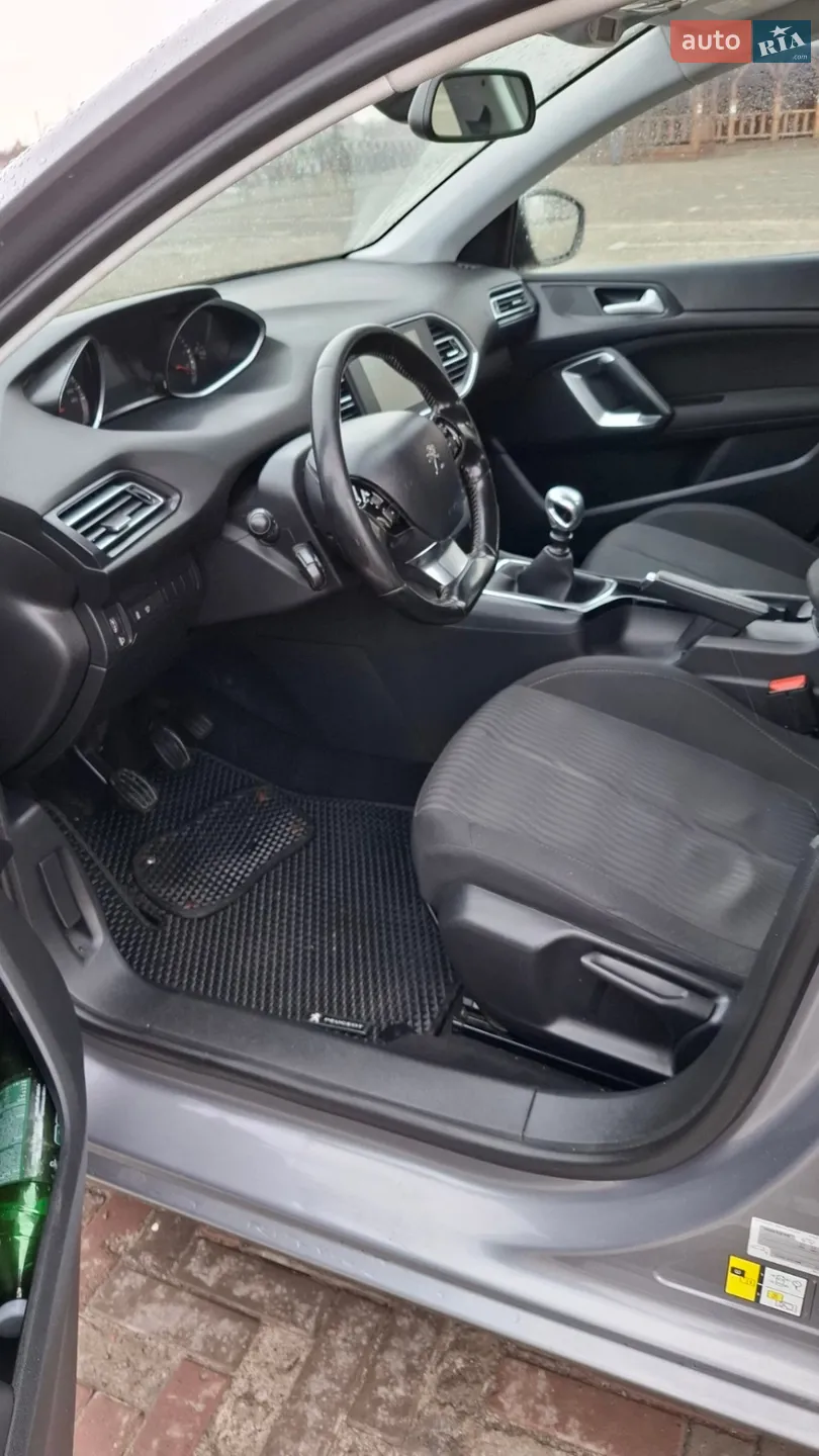 2015 Peugeot 308 - мініатюра 18