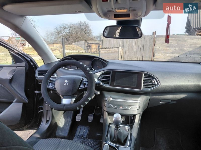 Універсал Peugeot 308 2015 в Львові