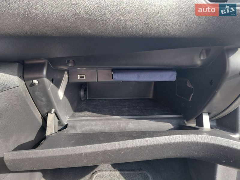 Універсал Peugeot 308 2015 в Львові