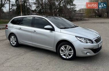 Універсал Peugeot 308 2016 в Дніпрі