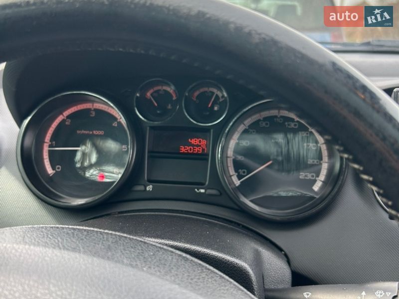 Универсал Peugeot 308 2010 в Черновцах