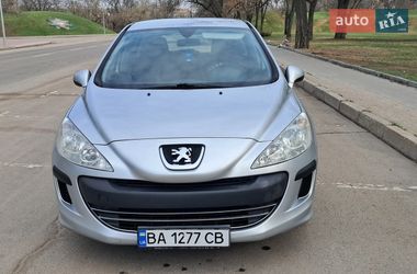 Хэтчбек Peugeot 308 2010 в Кропивницком