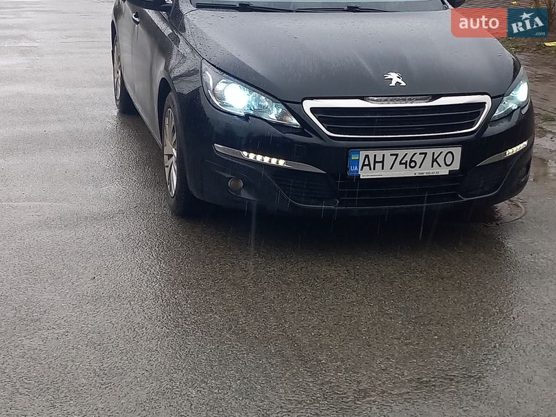 Хэтчбек Peugeot 308 2015 в Киеве