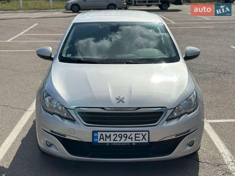 Peugeot 308 2016