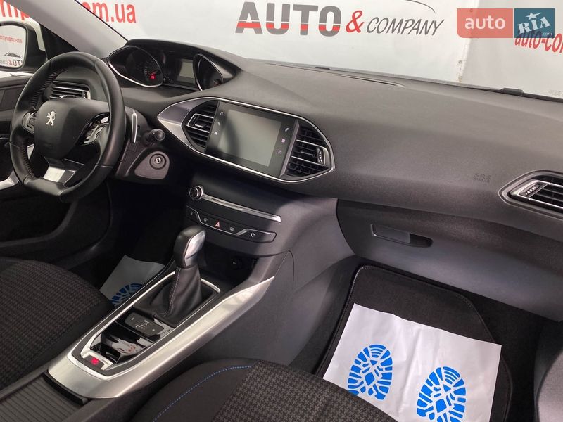 Универсал Peugeot 308 2019 в Львове