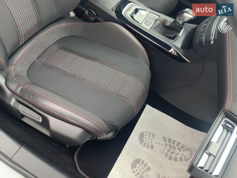 Универсал Peugeot 308 2017 в Стрые